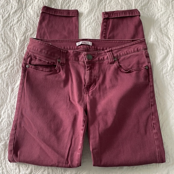 Cabi Skinny Jeans - Size 8. Style #919 - Picture 2 of 4